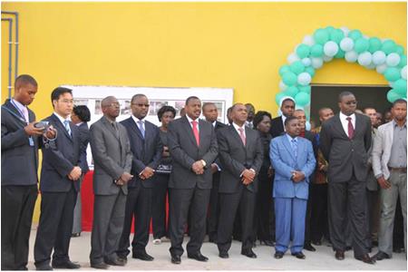 Angola’s Transport Minister Cut the Ribbon for Railway Bureau Hospital and Dining Hall Restoration P