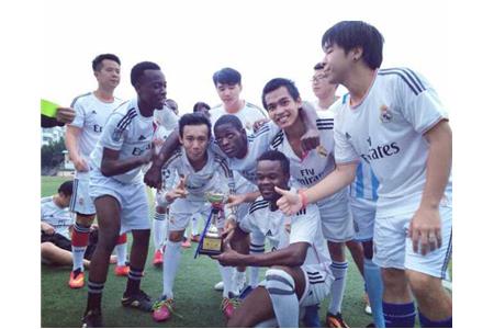 集美大学“新生杯”足球赛落幕 海外教育学院喜获冠军