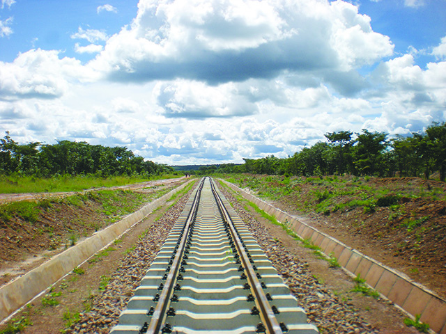 安哥拉莫桑梅德斯铁路